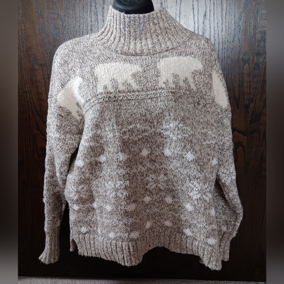 LOFT Sweaters - Polar Bear Sweater